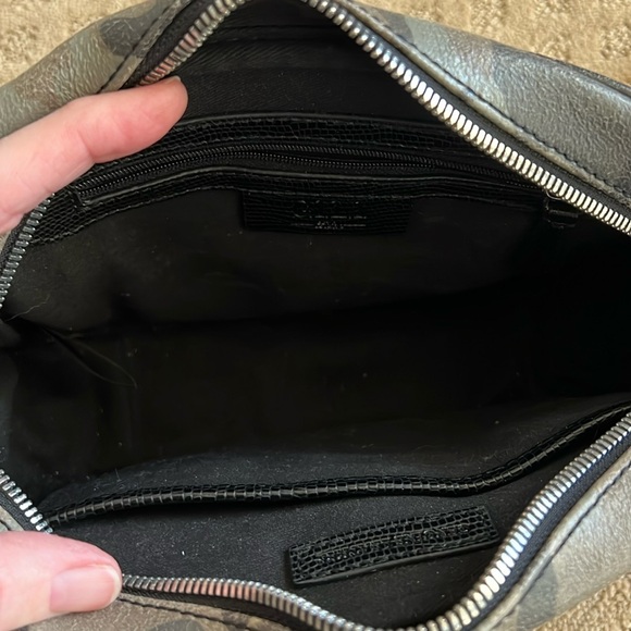 G.I.L.I Leather Camoflauge Crossbody Bag with Wallet - Picture 9 of 16